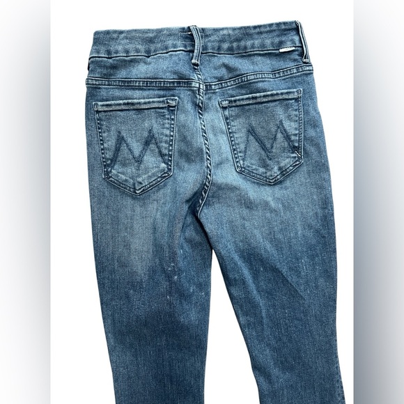 Mother High Waisted Medium Wash Looker Ankle Size 27 - Picture 4 of 6